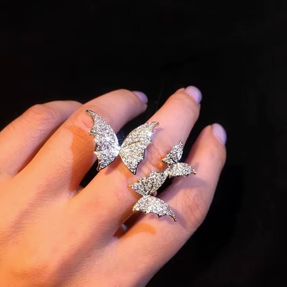 NEW 18k Huge White Gold Diamond Butterfly Ring